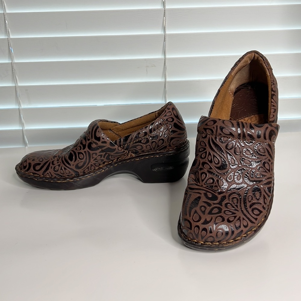 B.O.C Born Concept Peggy Brown and Black Paisley Clog Sz 9 / 40.5 Leather Upper - Picture 1 of 8